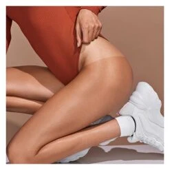 Temptu Infinite Summer Self-Tanning Airbrush Spray -Camera Ready Cosmetics 20210317 temptu vmgroupe lara jade shot 024 007 4 4