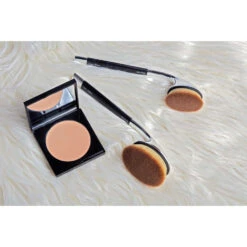 Artis Fluenta Oval 10 -Camera Ready Cosmetics ARTIS 1.23.18 1 FLUENTA OVAL 10 8 ON RUG FINAL