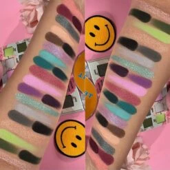 Blend Bunny Cosmetics Sugar And Grunge Palette -Camera Ready Cosmetics F91A2FFA CD5B 4840 BD89 3675533092ED 1