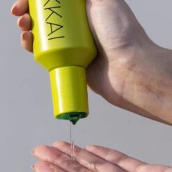 Fekkai Apple Cider Detox Detangling Rinse -Camera Ready Cosmetics FF Web PDP ACD Rinse 7 optimized 1000x de8c995a 7d71 4312 8b68 39f8eab63575