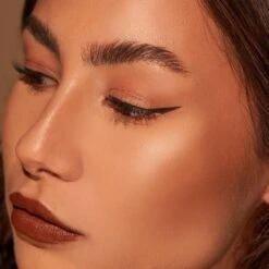 Jason Wu Beauty Highlighter Trio -Camera Ready Cosmetics KirraPhotoshoot6267 2 1 1000x 203b03a3 88aa 4795 881c befec8eca743