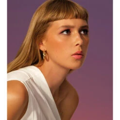 MOB Beauty Bronzer Compact Refill -Camera Ready Cosmetics MOB PDP BR STORY ONFIG 1 1 911b8f4c cda4 4f17 80f6 5899b580d3c7