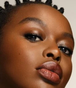 MOB Beauty Volumizing Mascara -Camera Ready Cosmetics MOB PDP MASC SLIDER ONFIG EVERGREEN 3