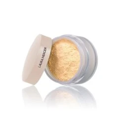 Laura Mercier Translucent Loose Setting Powder Ultra-Blur 14 Laura Mercier Translucent Loose Setting Powder Ultra-Blur -Camera Ready Cosmetics laura mercier Translucent Loose Setting Powder Ultra Blur Translucent Honey 12728859 1