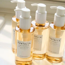 Skin1004 Centella Light Cleansing Oil -Camera Ready Cosmetics skin1004 cleanser centella light cleansing oil 38409133654262 1000x 8b3823b3 2ce5 4687 9f34 18339d1832d1